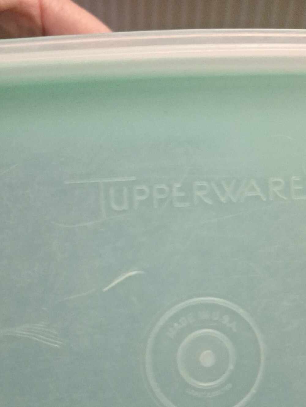 Tupperware Green Rectangular Airtight Food Storage Container - Picture 5 of 6
